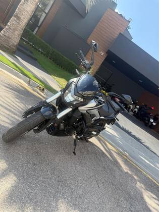 BAJAJ DOMINAR 250 